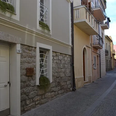 Bed & Breakfast Maison Et Charme Boutique Olbia